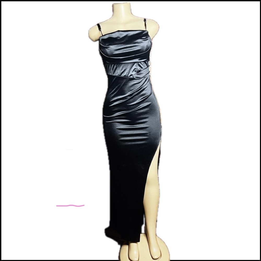 BLACK FORMAL DRESS